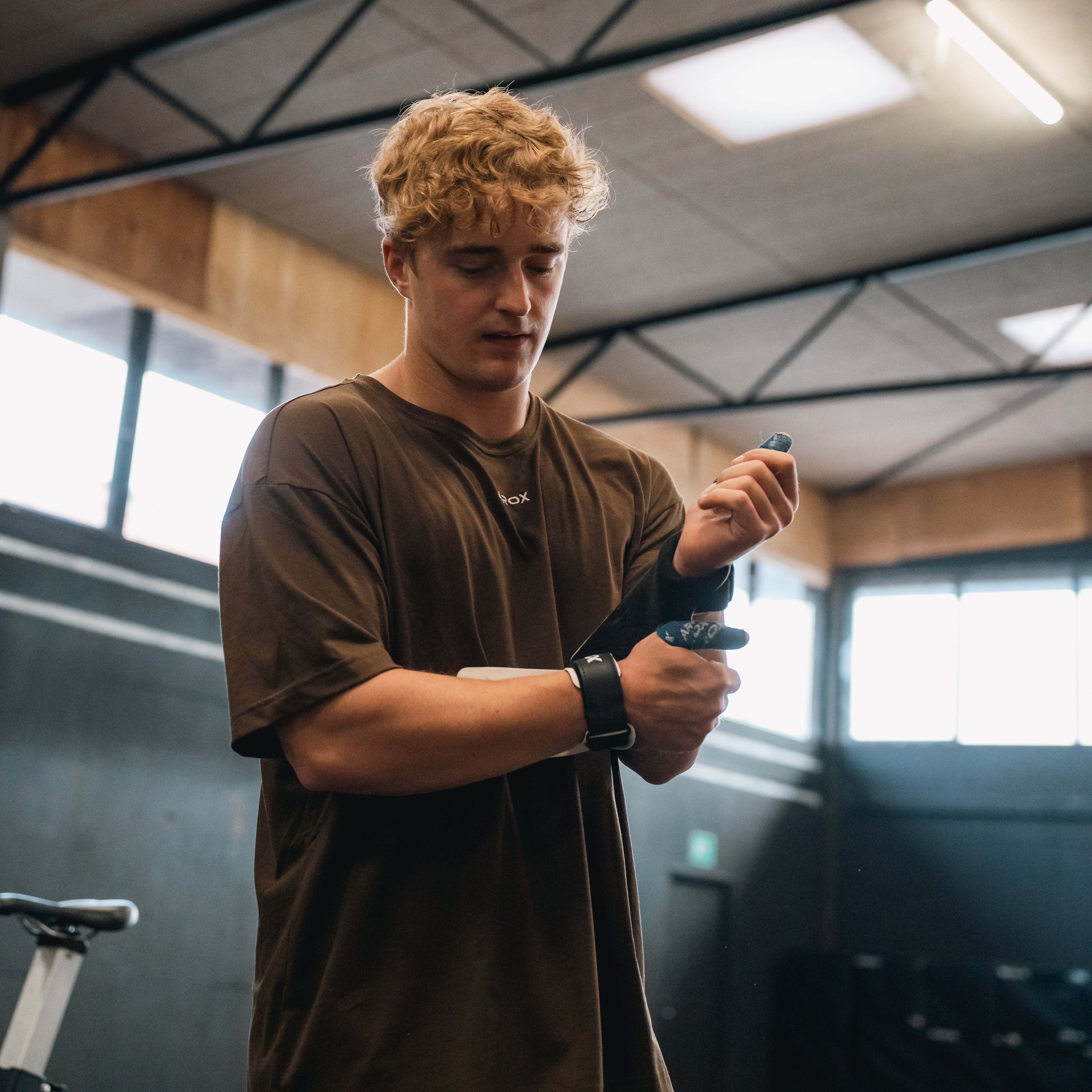 SportsTech oversized t-shirt (Dark brown)