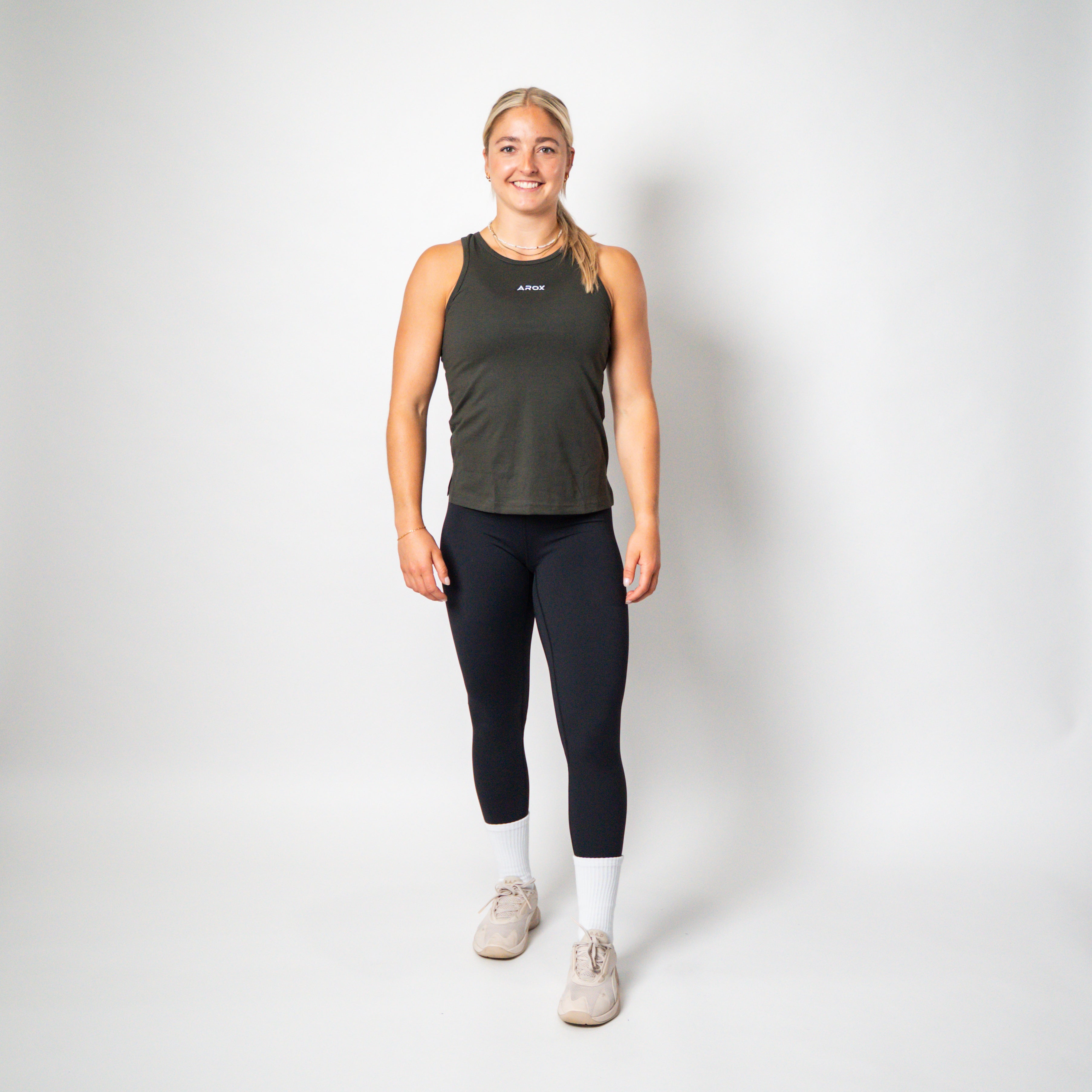 SportsTech kvinde lang top (Dark brown)